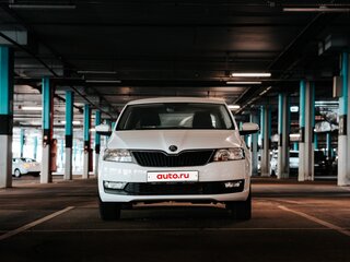 2018 Skoda Rapid I Рестайлинг, белый, 600000 рублей, вид 4