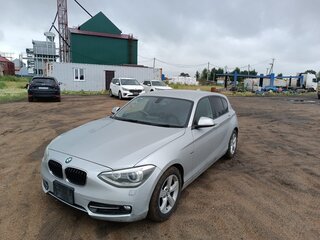 2011 BMW 1 серии 116i II (F20/F21), серый, 1030000 рублей, вид 1
