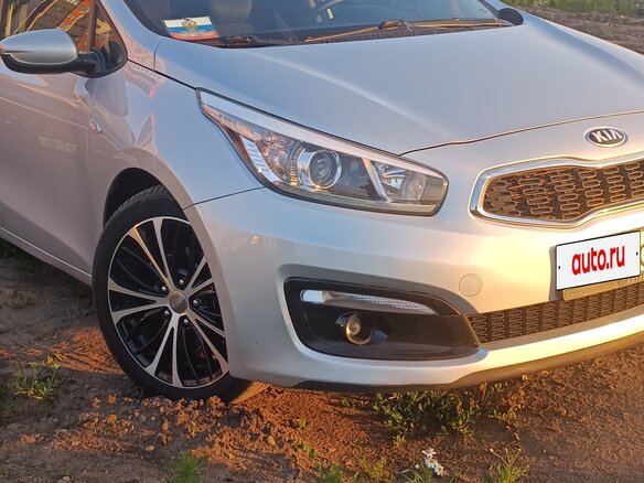 2015 Kia Ceed II Рестайлинг, серебристый, 1230000 рублей - вид 6
