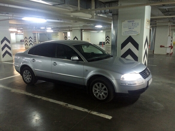 2001 Volkswagen Passat B5 Рестайлинг, серебристый - вид 2