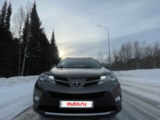 2013 Toyota RAV4 IV (XA40), коричневый, 2050000 рублей, вид 3