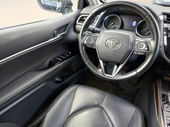 2019 Toyota Camry VIII (XV70), синий, 2300000 рублей - вид 19