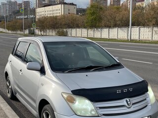 2003 Toyota Ist I, серебристый, 520000 рублей, вид 2