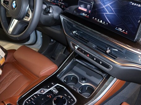 2026 BMW X5 40d IV (G05/G18) Рестайлинг, серебристый, 17000000 рублей, вид 4