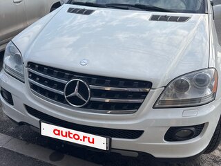 2005 Mercedes-Benz M-Класс 350 II (W164), белый, 900000 рублей, вид 1