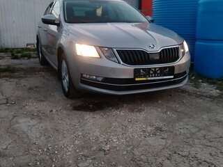 2018 Skoda Octavia III (A7) Рестайлинг, бежевый, 1780000 рублей, вид 1