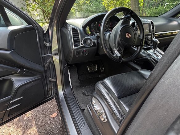 2010 Porsche Cayenne Diesel II (958), серый, 2051000 рублей - вид 6