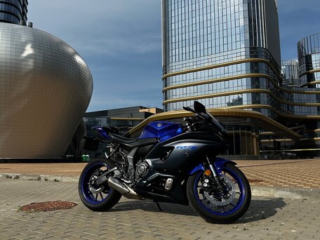2024 Yamaha YZF-R7, синий, 870000 рублей, вид 1