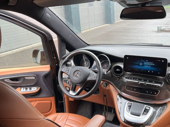 2023 Mercedes-Benz V-Класс Extra Long 300 d экстра длинный III (W447) Рестайлинг, чёрный, 15500000 рублей - вид 10