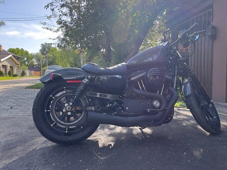 2022 Harley-Davidson Sportster 883, серый, 980000 рублей, вид 3