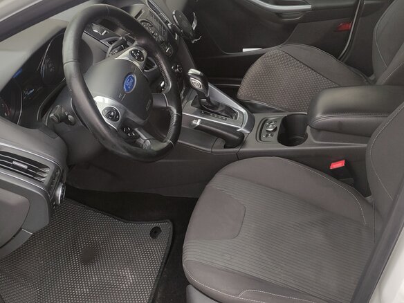 2014 Ford Focus III, белый, 760000 рублей - вид 4