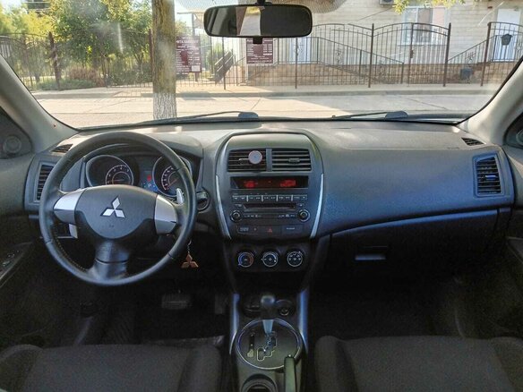 2012 Mitsubishi ASX I Рестайлинг, белый, 1180000 рублей - вид 8