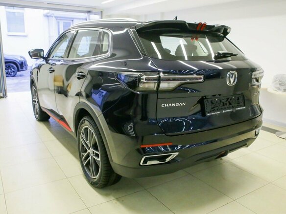 2025 Changan UNI-S I, чёрный, 3179900 рублей - вид 5