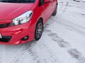 2011 Toyota Vitz III (XP130), красный, 650000 рублей