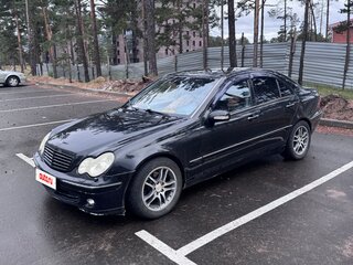 2000 Mercedes-Benz C-Класс 200 II (W203), чёрный, 440000 рублей, вид 2