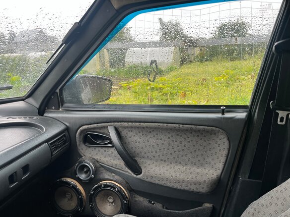 2006 Lada (ВАЗ) 2115, серебристый, 115000 рублей - вид 17