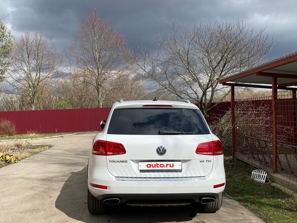 2013 Volkswagen Touareg II, белый, 2690000 рублей - вид 5