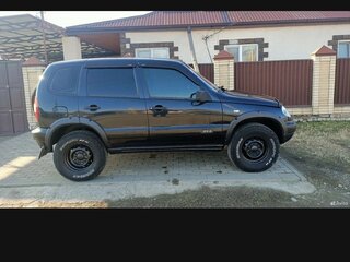 2007 Chevrolet Niva I, чёрный, 330000 рублей, вид 2