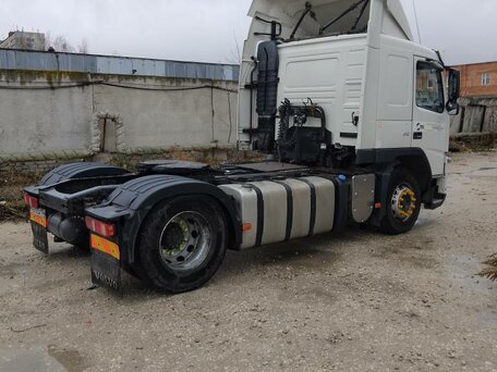 2013 Volvo FM, белый, 1670000 рублей, вид 2