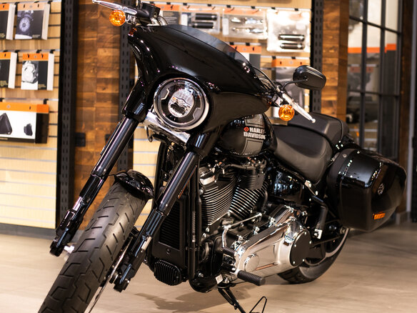 2021 Harley-Davidson Sport Glide, чёрный, 2850000 рублей - вид 2