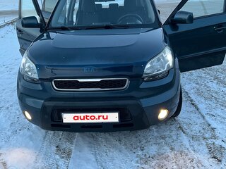 2011 Kia Soul I Рестайлинг, синий, 850000 рублей, вид 1
