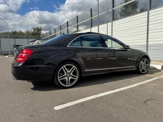 2011 Mercedes-Benz S-Класс 500 Long V (W221) Рестайлинг, чёрный, 2450000 рублей, вид 4