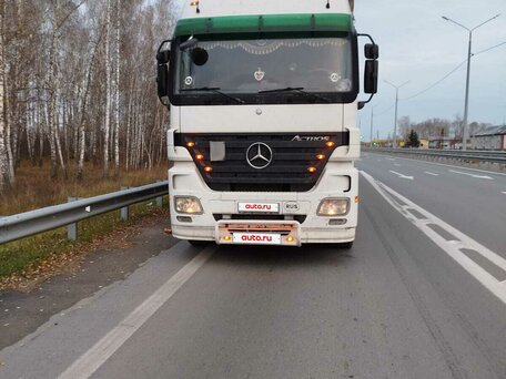 2003 Mercedes-Benz Actros, белый, 2970000 рублей, вид 2