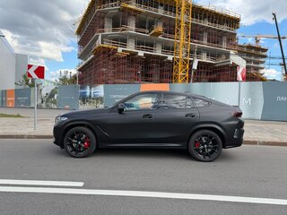 2021 BMW X6 40d III (G06), чёрный, 9500000 рублей, вид 3