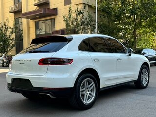 2017 Porsche Macan I, белый, 4520000 рублей, вид 5