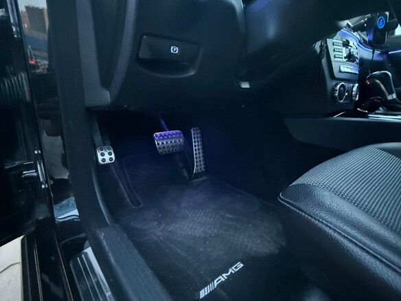 2011 Mercedes-Benz C-Класс 180 BlueEFFICIENCY III (W204) Рестайлинг, чёрный, 1340000 рублей - вид 17