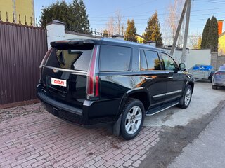 2016 Cadillac Escalade IV, чёрный, 4000000 рублей, вид 3