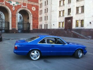 1990 Mercedes-Benz S-Класс 560 II (W126) Рестайлинг, голубой, 2900000 рублей, вид 4