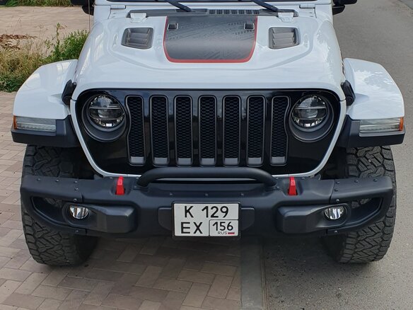 2020 Jeep Wrangler IV (JL), белый, 5100000 рублей - вид 1