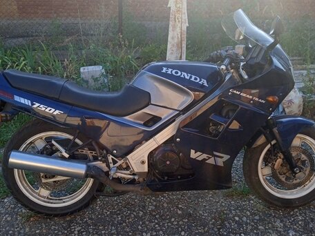 1986 Honda VFR 750, синий, 300000 рублей, вид 1