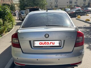 2009 Skoda Octavia DSG7 II (A5) Рестайлинг, серебристый, 670000 рублей, вид 3