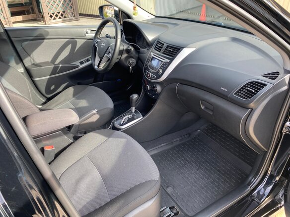 2013 Hyundai Solaris I, чёрный, 830000 рублей - вид 7