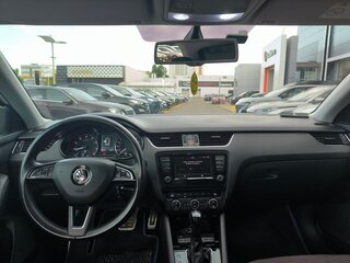 2015 Skoda Octavia III (A7), белый, 800000 рублей, вид 4
