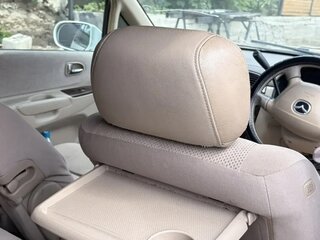 2001 Mazda Premacy I (CP), белый, 330000 рублей, вид 4