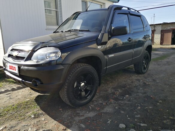 2014 Chevrolet Niva I Рестайлинг, чёрный, 890000 рублей