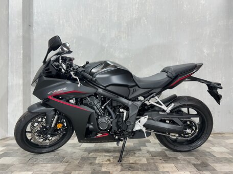 2025 Honda CBR 650R, чёрный, 1185000 рублей, вид 2