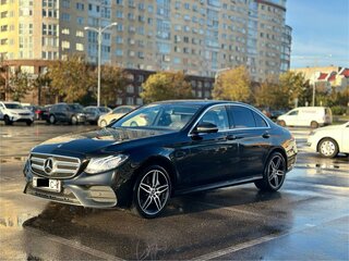 2016 Mercedes-Benz E-Класс 200 V (W213, S213, C238), чёрный, 2800000 рублей, вид 4