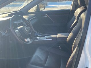 2022 Lexus RX 300 IV Рестайлинг, белый, 7550000 рублей, вид 4