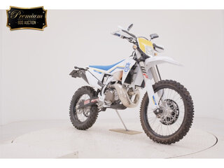 2023 Husqvarna TE 250, белый, 900000 рублей, вид 3
