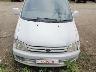1998 Toyota Town Ace Noah III, белый, 460000 рублей, вид 1