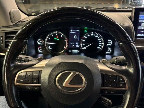 2020 Lexus LX 570 III Рестайлинг 2, чёрный, 8525000 рублей - вид 10