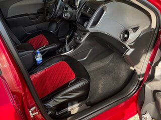2014 Chevrolet Aveo II, красный, 500000 рублей, вид 3