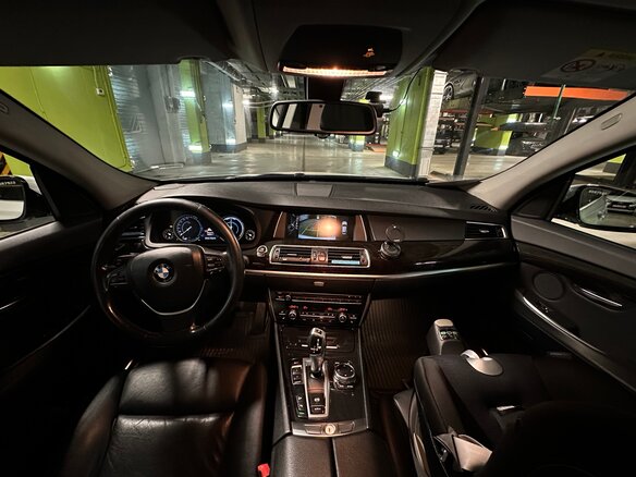 2013 BMW 5 серии 530d xDrive VI (F10/F11/F07) Рестайлинг, белый - вид 10