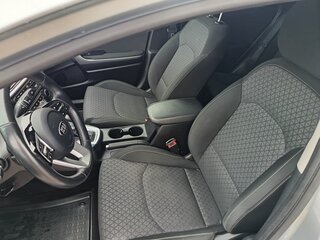 2019 Kia Ceed III, серебристый, 1900000 рублей, вид 4