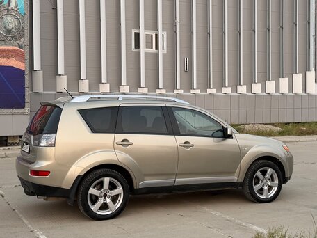 2008 Mitsubishi Outlander II, бежевый, 835000 рублей, вид 2