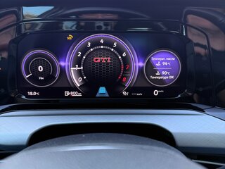 2020 Volkswagen Golf VIII, белый, 3750000 рублей, вид 4